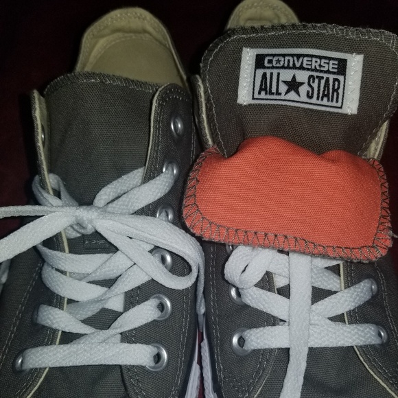 Converse - Picture 2 of 3
